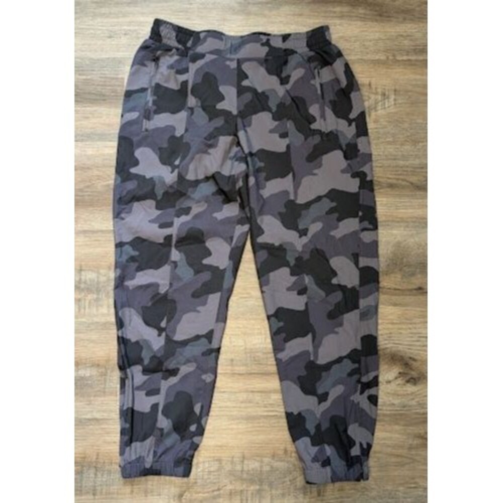 Old Navy StretchTech Joggers Gray Black Camo Pants Women's sz M